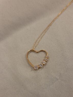 18k Gold Heart Pendant Necklace